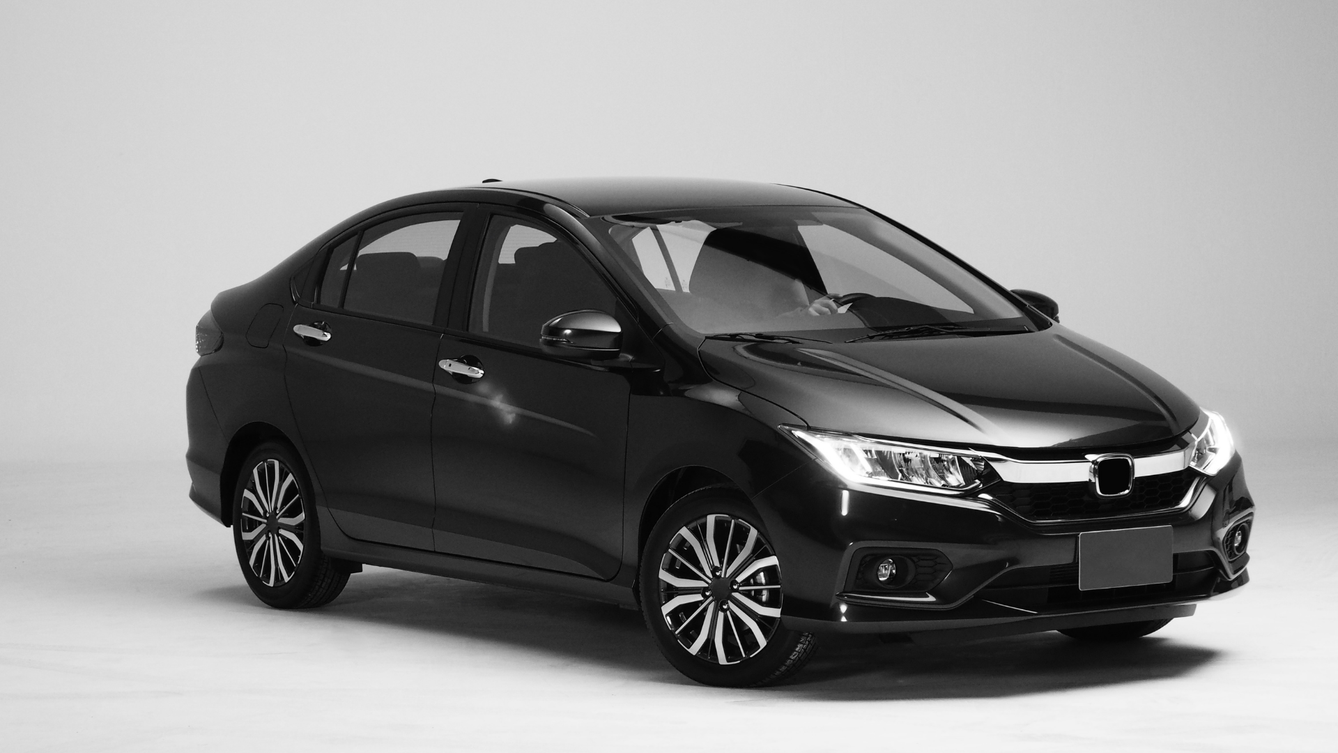 Dịch vụ thuê xe 4-7-16 chỗ uy tín tại TP. Hồ Chí Minh - MlinkGo